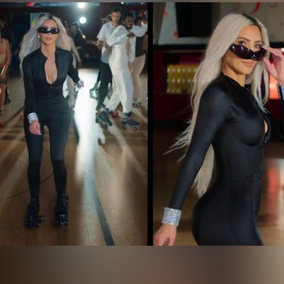 Skims all in one mock neck onesie - Picture 3 of 5